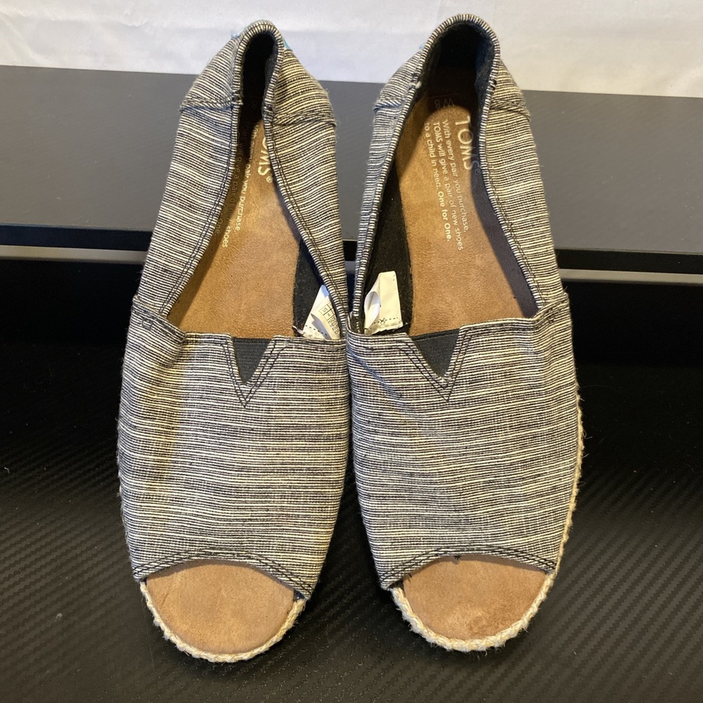 TOMS Peep Toe Flats‎ Womens Size 8 Gray Shoes Slip On
